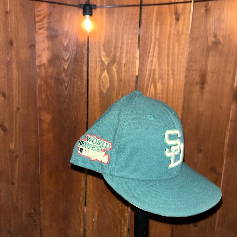 Lightly Worn Green San Diego Padres Hat Cap City 7 1/2 New Era